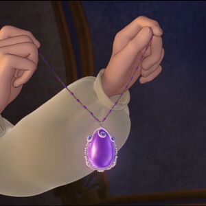 The Amulet Of Avalor (Sofia The First) | Amulets Wiki | Fandom Sofia The First Aesthetic, Amulet Of Avalor, Tangled Star, Sofia Amulet, Sofia The First Cartoon, Princess Elena Of Avalor, Magical Necklace, Disney Princess Facts, Disney Princess Sofia