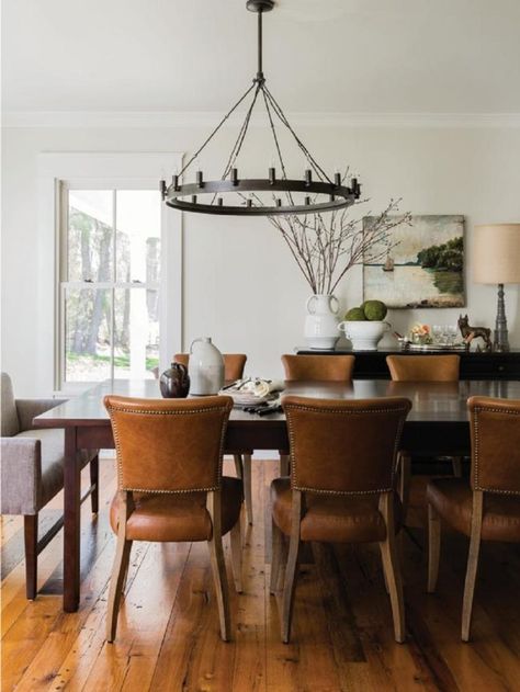 Modern Vintage Interior Design, Boston Interior Design, Dining Room Decorating, Leather Dining Room Chairs, Modern Country Style, Dining Room Contemporary, Vintage Interior Design, Leather Chairs, Farmhouse Dining Room