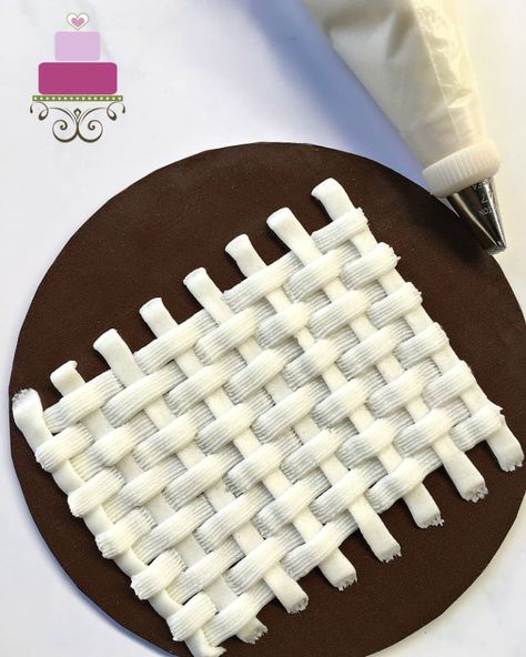 Buttercream Basket Weave Cake Decorating Tutorial | Decorated Treats Basket Weave Cake, Hello Kitty Birthday Cake, Sheet Cake Designs, Buttercream Decorating, Decorator Frosting, Icing Techniques, Basket Weave Pattern, Big Cakes, Cookie Frosting