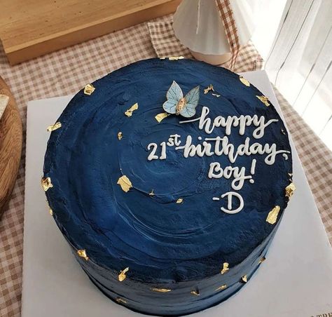 Aesthetic Cake Designs For Boys Birthday, Korean Cake Aesthetic Blue, 25th Bday Cakes For Him, Cute Birthday Cakes For Men, Birthday Cake Ideas Aesthetic Blue, Korean Cake Boy, Aesthetic Cake For Boys, Aesthetic Cakes For Boys, Korean Cake Birthday Boys