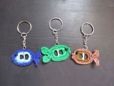 Creativos llaveros de anillas de latas y 2 ideas más Beer Tab Crafts, Soda Tab Crafts, Can Tab Crafts, Pop Tab Crafts, Bottle Cap Art, Crochet Xmas, Crochet Keychain Pattern, Pinterest Diy Crafts, Bottle Cap Crafts