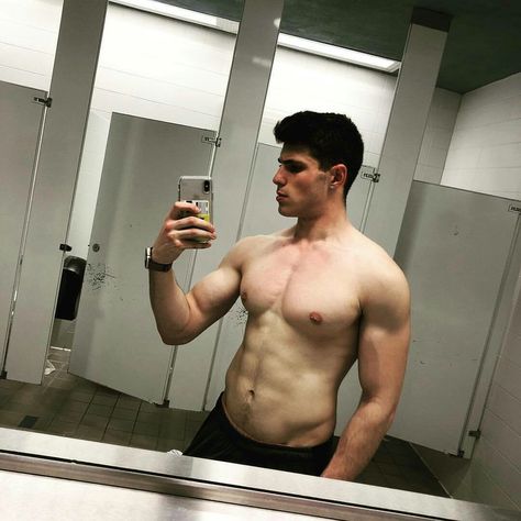 Alex Grant, Athletic Body, Gay Love, Love Affair, Body Positivity, Give It To Me, Mirror Selfie