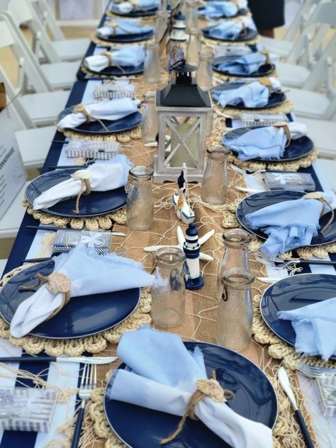 Navy Blue Plates Table Setting, Nautical Theme Table, Shades Of Blue Table Decor, Nautical Dinner Party, Yacht Table Decor, Blue Gold Table Setting, Summer Dinner Table Decor, Yacht Table Settings, Nautical Picnic