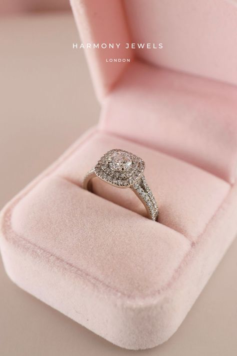 Small Rings Engagement, Vanki Ring, Indian Engagement Ring, Indian Engagement, Pretty Engagement Rings, Gold Jewels Design, Stunning Diamond Rings, Double Halo Engagement Ring, Double Halo Engagement