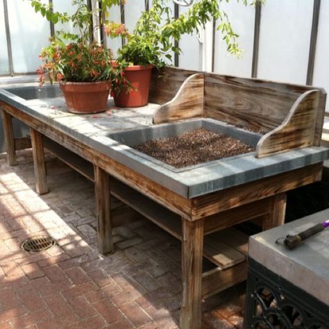 dream on greenhouse #2! Shed Inspiration, Greenhouse Benches, Potting Bench Ideas, Pallet Potting Bench, Diy Potting Bench, Potting Tables, Greenhouse Shed, Potting Table, Backyard Greenhouse