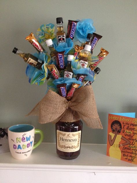 Man Flowers, Father's Day, Hennessey, candy, gift, DIY, man bouquet, man gift, for him, valentines day, anniversary, Christmas, just because, thank you, I love you Fruit Basket Diy Gift, Man Flowers, Valentine Boyfriend, Bouquet Valentines, Candy Valentines, Man Bouquet, Fathers Day Gift Basket, Candy Gifts Diy, Bouquets Ideas