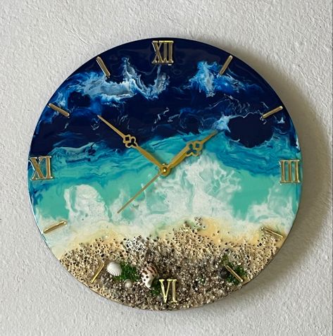 Painted Clocks, Ocean Clock, Resin Clock, Resin Art Painting, Beach Themed, Ocean Waves, Beach Themes, Resin Crafts, Fish Tank