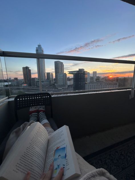 Apartment Overlooking City, Rotterdam Apartment, Reading Cozy, Apartment Deck, Apartment Rooftop, City View Night, Lynn Painter, Background References, Brookfield Place