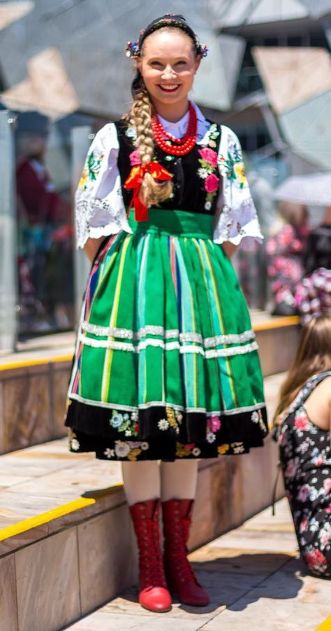 Australia Traditional Clothing, Hungarian Folk Costume, Polish Traditional Clothing, Polish Traditional Costume, Hungarian Clothing, Australia Clothes, Character Fashion, Folk Costume, Traditional Clothing