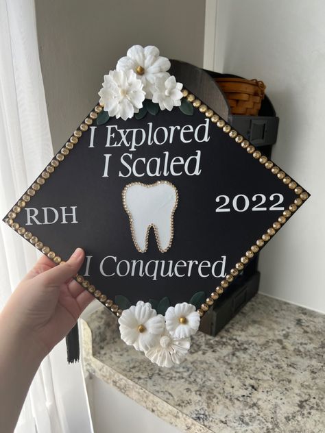 Cap Decoration Graduation Dental Hygiene, Dental Hygienist Party Ideas, Dental Hygiene Pictures, Dental Hygiene Pinning Ceremony, Dental Hygiene Bulletin Board Ideas, Graduation Dental Hygiene, Dental Hygiene Graduation Cap Ideas, Tooth Graduation Cap, Dental Hygiene Cap Decoration