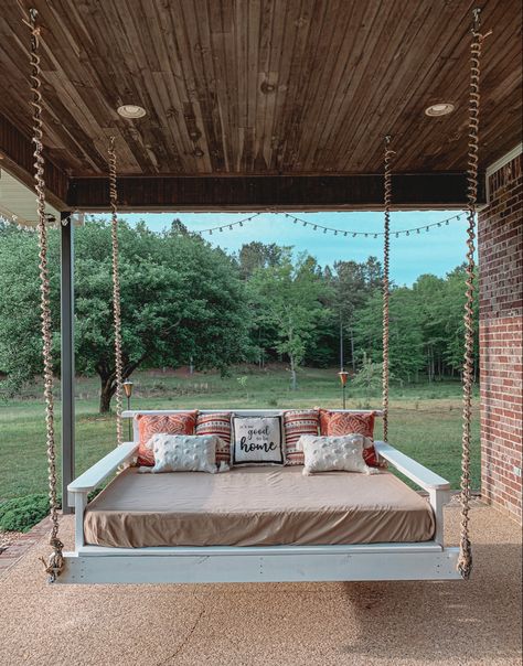 Diy Porch Swing Bed, Traditional Farmhouse Decor, Porch Bed, Diy Porch Swing, Front Porch Swing, Porch Swing Bed, Southern Cottage, Hanging Beds, Hanging Bed