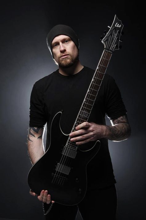 Andy James. My favorite guitarist in the world! I've learned so much from him Guitar Players Photography, Guitar Portrait, Guthrie Govan, Gus G, Band Photoshoot, Musician Portraits, Mother Tongue, Rock Guitarist, Guitar Photography