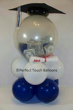 Graduation money bouquet Balloon Gift Ideas, Money Balloon, Money Gift Ideas, Balloon Business, Money Money Money, Graduation Money, Graduation Party Themes, Graduation Balloons, Balloon Arrangements