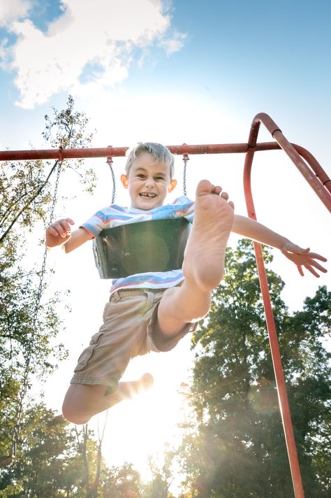 Playground Photo Shoot, Playground Photography, Playground Pictures, Toddler Photoshoot, Family Photoshoot Poses, Family Picture Poses, Children Park, Photography Themes, Park Pictures