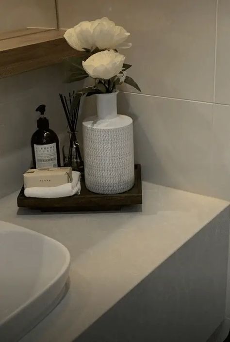 Bathroom Decor Tray Display, Trays For Bathroom Counter, Bath Tray Styling, How To Style A Bathroom Tray, On Top Of Toilet Decor, Bathroom Display Ideas, Bathroom Vanity Tray Ideas, Bathroom Tray Decor Ideas, Small Powder Bathroom Ideas