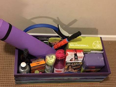 Workout Gift Basket, Workout Gift Basket For Men, Gym Rat Gifts Basket, Fitness Raffle Basket Ideas, Bath And Body Works Raffle Basket, Gym Bottle, Raffle Basket, Raffle Baskets, Crafts With Pictures