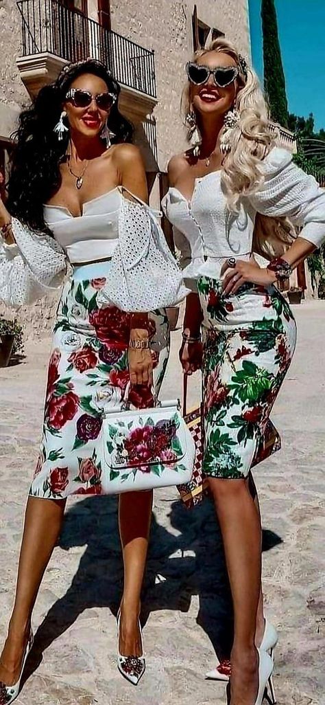 Cuban Outfit, Women Attire, Cuban Women, Floral Style, Floral, Dresses, Quick Saves, Clothes, Design