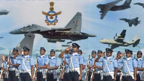 Air Force Wallpaper, Air Force Pictures, Indian Airforce, Air Force Day, Air Force Women, Royal Indian, Coaching Classes, Indian Air Force, Indian Navy