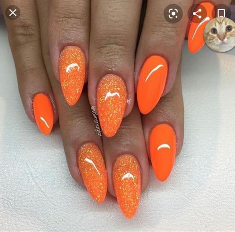 Easy Halloween Nails Diy, Neon Glitter Nails, Bright Orange Nails, Neon Orange Nails, Orange Acrylic Nails, Halloween Nails Diy, Holiday Acrylic Nails, Emerald Nails, Nails Orange