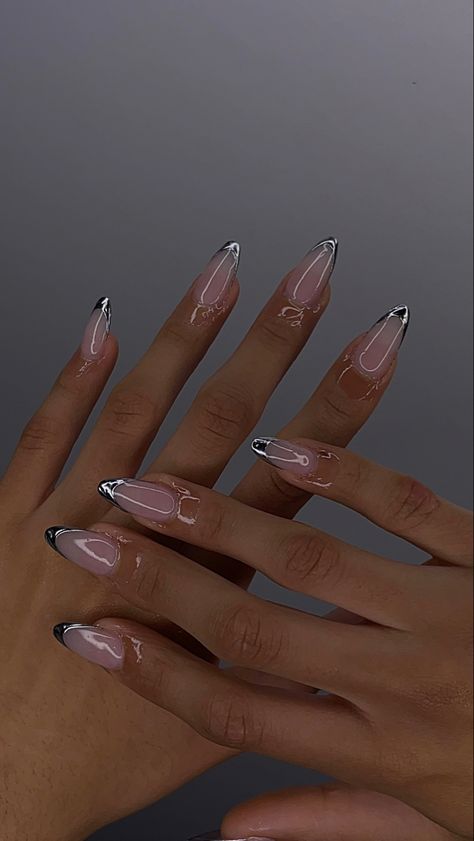 Black Chrome Nails Designs French, Acrylic Nails To Match Black Dress, Black Silver French Tip Nails, French Nails Metallic, French Crome Nails Design Almond, Black French Tip With Chrome, Black And Silver Almond Nails, Black French Tip Chrome, Metallic French Nails