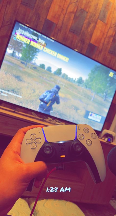 Ps5 Snapchat Story, Couple Snapchat Pictures No Face, Laptop Streaks Snapchat, Ps5 Snapchat, Ps5 Snap, Ps5 Photos, Pubg Snap, Gaming Snapchat, Gaming Snap