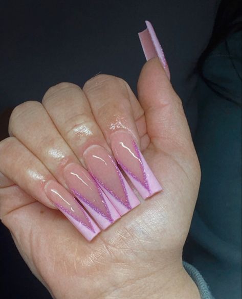 Pink And Beige Nails, Nails Gucci, Beige Nails, Bling Acrylic Nails, Kawaii Nails, Dope Nails, Best Acrylic Nails, Aesthetic Grunge, Nails Design