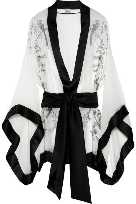 Carine Gilson black and white robe #loungewear #lingerie  - Loungewear - Ideas of Loungewear #Loungewear Carine Gilson, Kimono Dressing Gown, Silk Dressing Gown, Mode Kimono, Silk Clothes, Jackets Women, Silk Lingerie, Pretty Lingerie, Luxury Lingerie