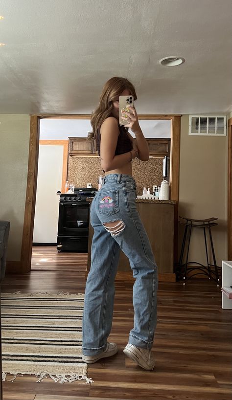 Full Length Mirror Selfie Poses, Standing Mirror Poses, Mirror Poses Standing, Full Length Mirror Selfie, Full Body Mirror Selfie, Mirror Picture, Selfie Photography, Mirror Selfie Poses, Figure Photo