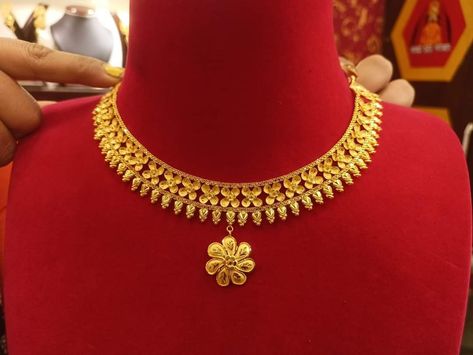 Nepali Gold Jewellery Design, Minimal Gold Necklace Indian, Nepali Bride Jewellery, Gold Moti Mala Designs, Temple Gold Necklace, Ram Temple, Nepali Jewelry, Unique Gold Jewelry Designs, Gold Jewels Design