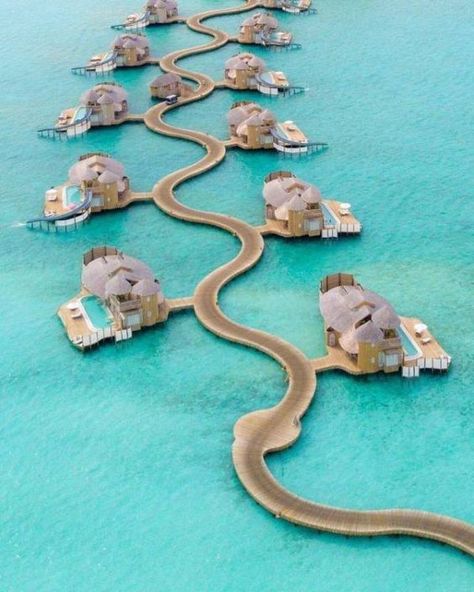 Peisaj Abstract, Visit Maldives, Maldives Island, Overwater Bungalows, Maldives Travel, Dream Vacations Destinations, Bhutan, Vacation Places, Beautiful Places To Travel