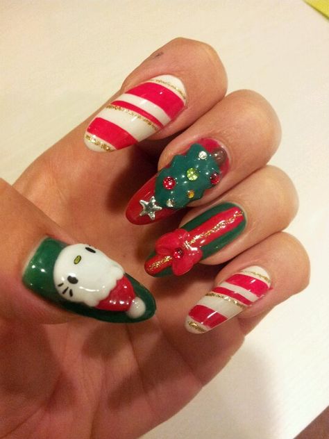 Japanese gel Christmas nails Gingerbread Hello Kitty Nails, Sanrio Christmas Nails, Winter Christmas Nails Hello Kitty, Cutesy Christmas Nails, Japanese Christmas Nail Art, Christmas Kawaii Nails, Japanese Christmas, Y2k Hello Kitty, Bears Nails