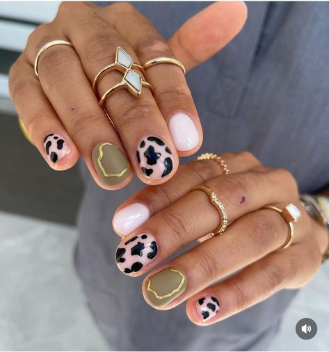 Nashville Gel Nails, Gel Nails Western, Western Dip Nails, Fall Funky Nails, Rodeo Nail Ideas, Short Easy Nail Designs, Builder Gel Manicure, Western Gel Nails, Cowboy Nails Design