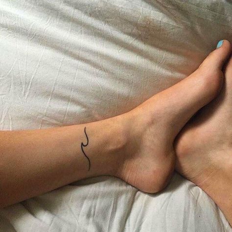 Wave Tattoo Foot, Small Tattoo Ideas For Women, Ankle Tattoo Designs, Ankle Tattoos For Women, Meaningful Tattoos For Women, Small Tattoo Ideas, Small Meaningful Tattoos, Delicate Tattoo, Tattoo Ideas For Women