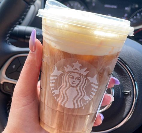 9 Best Starbucks Cold Brew Drinks to Order Starbucks Cold Brew Drinks, Cold Brew Drinks, Starbucks Caramel Drinks, Starbucks Cold Brew, Caramel Drinks, Steeped Coffee, Cinnamon Dolce Syrup, Starbucks Caramel, Nitro Cold Brew