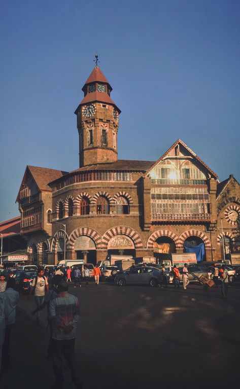 #mumbai #vintage #oldschool #photography #dramatic Mumbai City Photography, Mumbai Street Photography, Vintage Mumbai, Mumbai Snap, Aesthetic Mumbai, Jaipur Tourism, Fake Photo Sick, Mumbai Travel, Mumbai Street