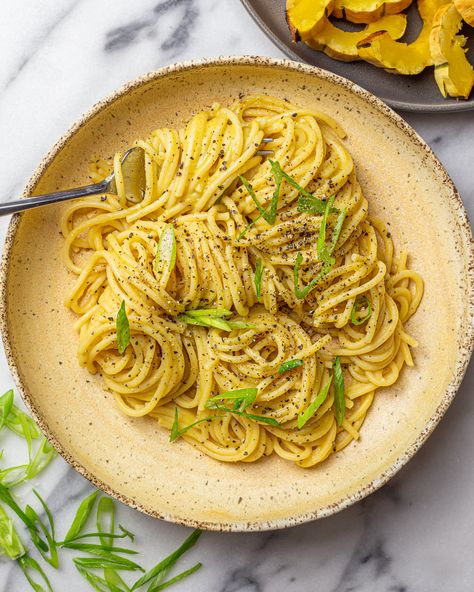 Creamy Delicata Squash & Miso Spaghetti Delicata Squash Pasta, Miso Spaghetti, Cubed Butternut Squash, Winter Squash Varieties, Beautiful Pasta, Delicata Squash Recipe, Squash Varieties, Squash Pasta, Delicata Squash