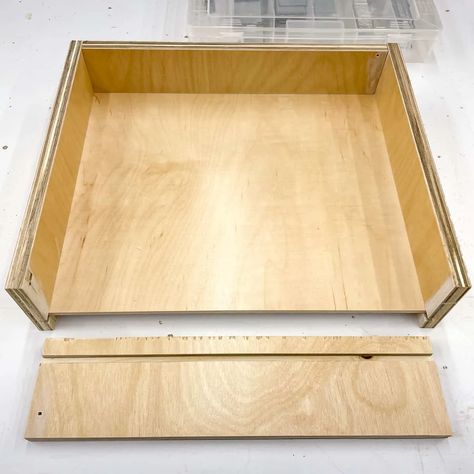 How To Build A Drawer, Drawer Box Template, Build A Drawer, How To Make Drawers, Building Drawers, Diy Drawer Organizer, Wood Inspiration, Moms Kitchen, Building Kitchen Cabinets