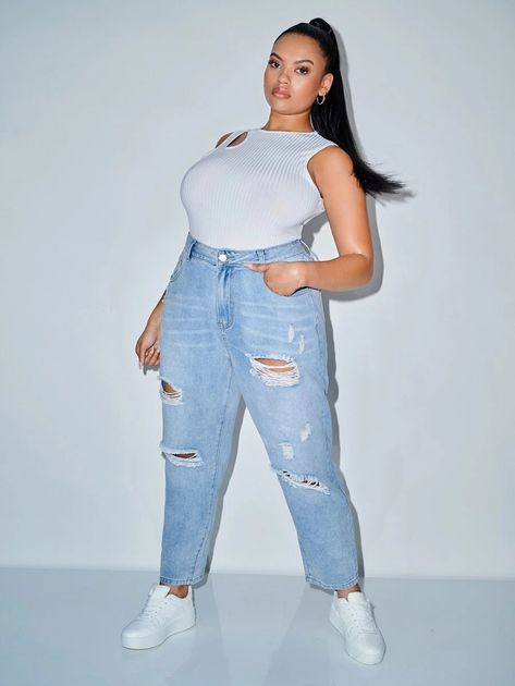 Plus Size Ripped Jeans Outfit, High Waist Ripped Jeans, Plus Size Ripped Jeans, Ripped Jeans Outfit, Pink Winter, Plus Size Jeans, Shein Style, Fall Outfit, Ripped Jeans