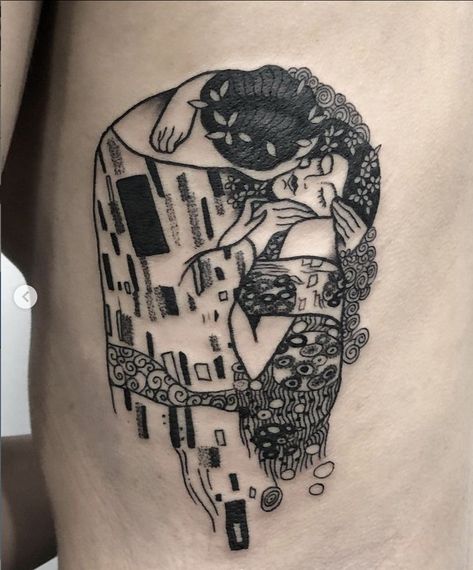 The Kiss Tattoo, Klimt Tattoo, Kiss Tattoo, Trippy Tattoo, Klimt The Kiss, Art Inspired Tattoos, Kiss Tattoos, Native Tattoos, History Tattoos