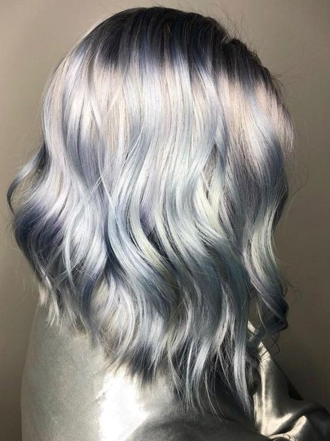 The "Ghosted" Hair-Color Trend Is Perfect for Spooky Beauty Lovers Ghosted Hair, Metallic Hair Color, Iridescent Hair, Ghost Hair, Spring Hair Color Trends, Hair Color Blonde Highlights, Hair Color Blonde, Color Rubio, Latest Hair Color