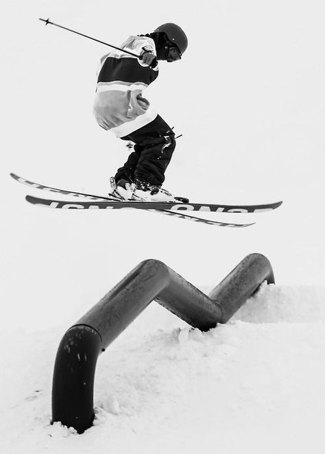 Skiing Wallpaper, Ski Tricks, Park Skiing, Park Rat, Ski Photography, Skiing Photography, Armada Skis, Ski Pics, Freestyle Skiing