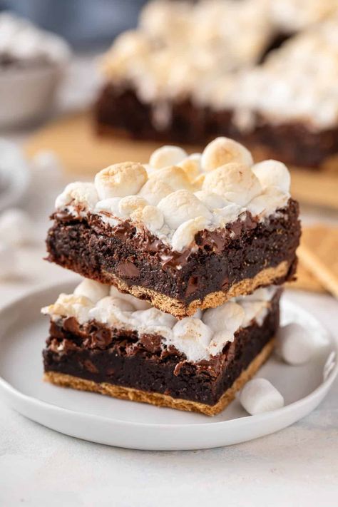 Brownie Smores, Ghirardelli Brownie Mix, Boxed Brownies, Easy Smores, Smores Brownies, Smores Dessert, Custard Sauce, Donut Muffins, Salted Caramel Brownies