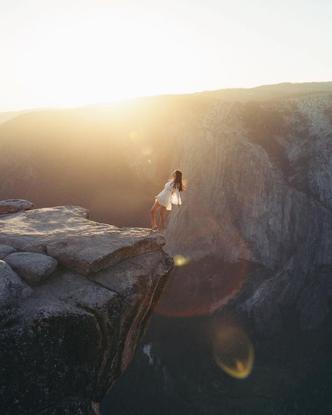 Trust fall. | 📷 by @christopher.james #photographiczar Girl Falling Off Cliff, Falling Off A Cliff, Fancy Artwork, Mafia Queen, Dark Photography, Photographic Art, On The Edge, Photo Poses, The Edge