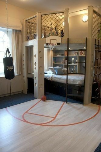 Skjulte Rum, Cool Boys Room, Playroom Idea, Basketball Room, Creative Kids Rooms, Sport Bedroom, Indoor Basketball Court, Indoor Basketball, Sports Room