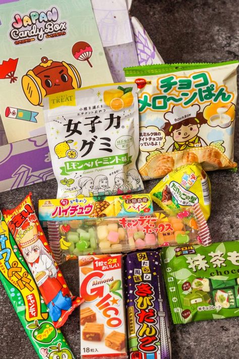 Japan Candy Box Review and Giveaway #ad #giveaway #JapanCandyBox #review #candy #snack #snacks #Japan #Japanese Snacks Candy, Candy Snacks, Korean Candy, Japanese Snacks Packaging, Japanese Food Packaging, Japan Snacks, Japanese Candy Snacks, Asian Candy, Korean Snacks