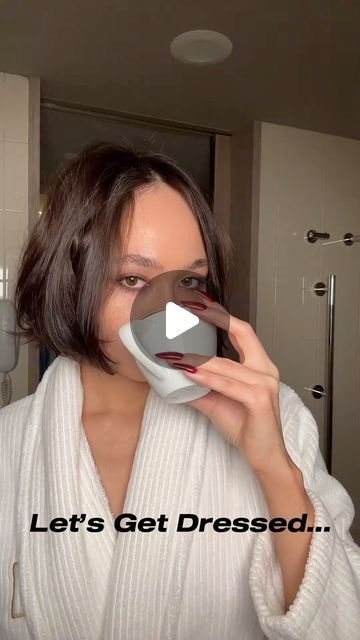 Zoe Kim Kenealy on Instagram: "SLEPT IN MAKEUP + WHAT TO WEAR ❤️‍🔥 

When I think of slept in makeup, I think of lily rose depp and suki Waterhouse. It’s super chic, effortless and a little messy. On the flip side, it always somehow seems done up and like you can go to a little party or a nice dinner in it. Pairs super well with a dress that has the same energy-something laid back, yet formal and elegant enough to make you feel dressed up. I wore this look like last night with my Realisation Par Gia Havana dress because I wanted to go for a little drink and wanted to feel dressed up enough, but was so tired and lazy so the loose flowy fit and quick 5 minute makeup was the move lol. 

PRODUCTS:

1. Jason Wu skin tint
2. Maybelline tattoo studio brown eyeliner
3. Colourpop so celestial shad Slept In Makeup, Havana Dress, Gia Dress, Maybelline Tattoo, 5 Minute Makeup, Nice Dinner, Rose Depp, Brown Eyeliner, Skin Tint