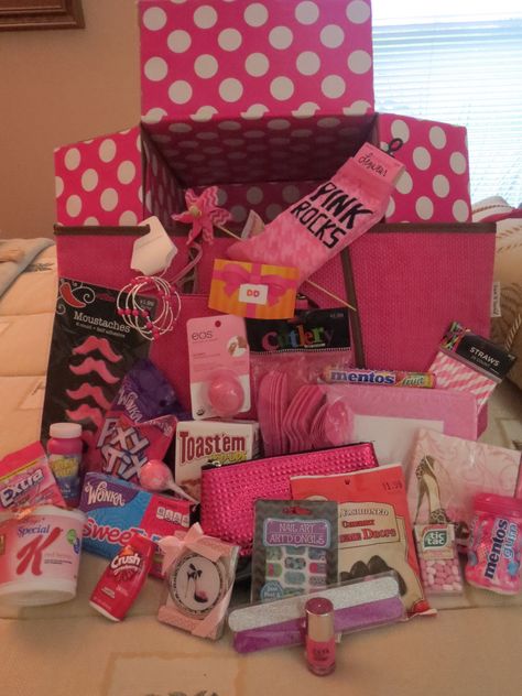 The inspiration for this "Tickled Pink" / "Rocking the Pink Stuff" care package is pinned to my "Make it and Gift It" Board. The Pink Stuff, Gifts For Best Friend, Anniversaire Diy, Bff Birthday Gift, Pink Stuff, Birthday Gift Baskets, Cute Birthday Gift, Cadeau Diy, Birthday Surprise Party