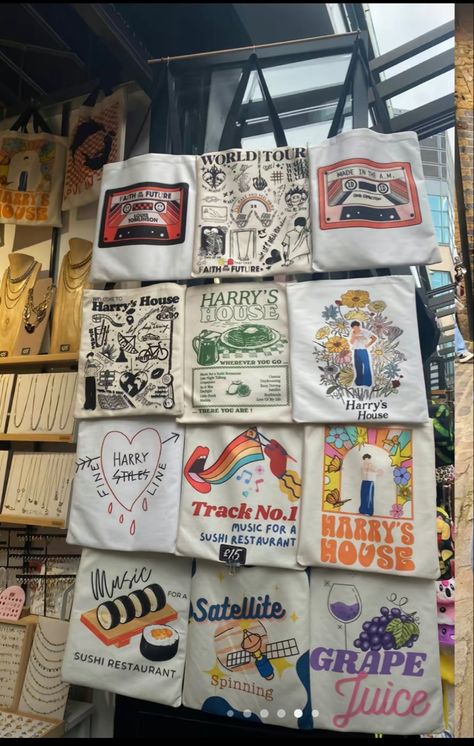 Camden Market Harry Styles, Harry Styles Shop, Harry Styles Concert Outfits, Harry Coded, Tote Bag Business, Wedding Food Menu, Pretty Tote Bags, Cloud Craft, Camden Market