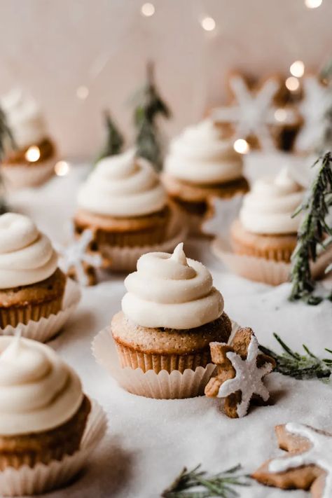 Coconut Rum Cupcakes, Rum Cupcakes, Cream Cheese Buttercream Frosting, Easy Holiday Desserts, Rum Cream, Cream Cheese Buttercream, Holiday Cupcakes, Cupcake Flavors, Gingerbread Cake