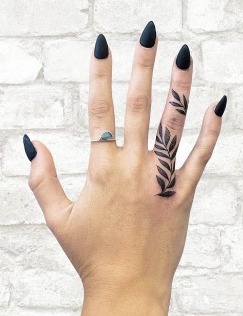 Finger Tattoos With Meaning, Middle Finger Tattoo, Cool Finger Tattoos, Finger Tattoos For Couples, Thumb Tattoos, Cute Finger Tattoos, Tato Minimal, Our Mindful Life, Small Finger Tattoos